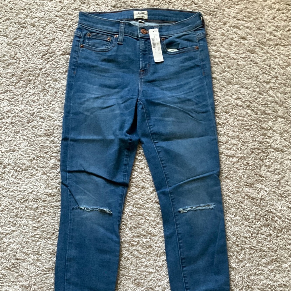 J.CREW TOOTHPICK JEAN IN SKIPPER WASH. SIZE: 26. COLOR: SKIPPER WASH. ITEM # F20